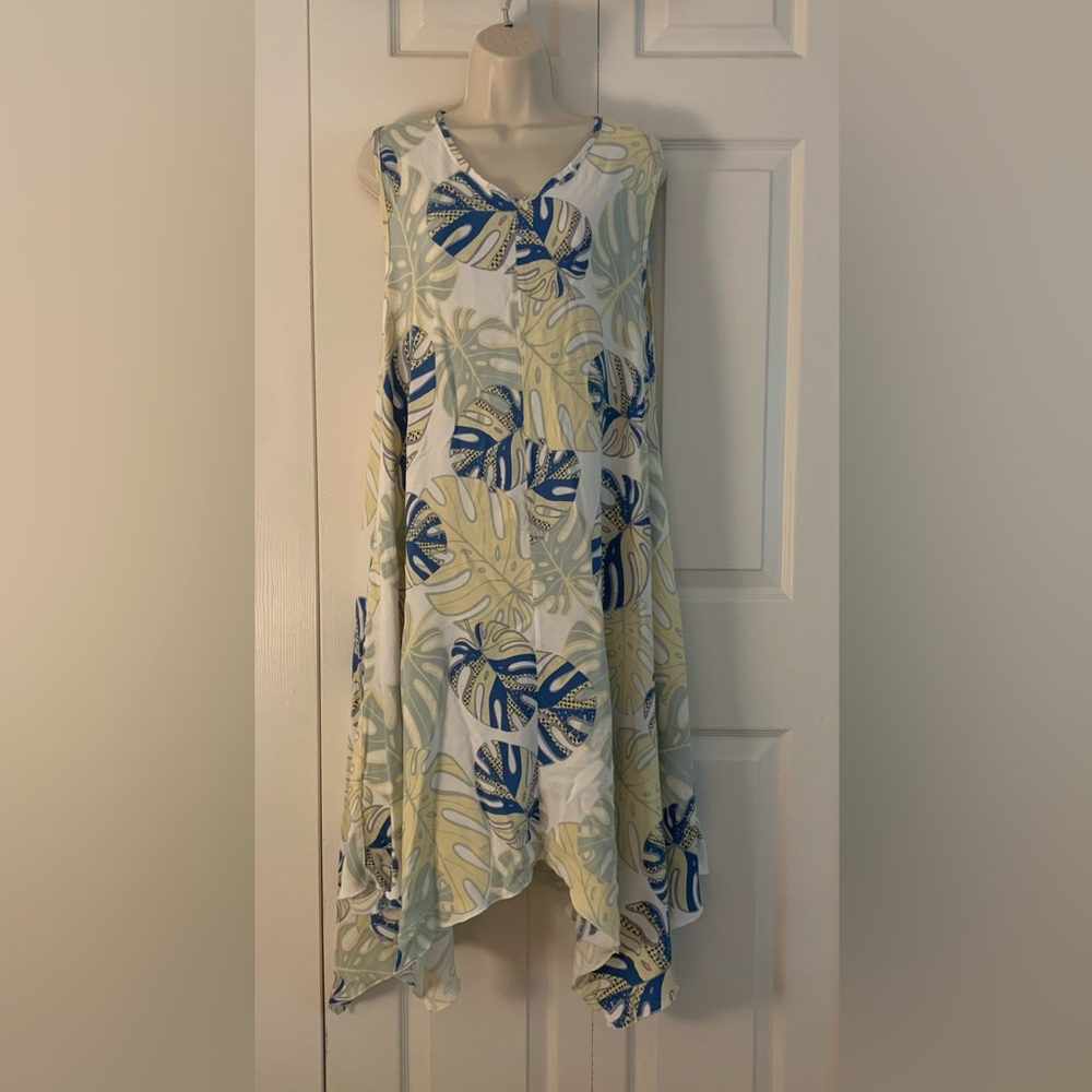Dress Size Large Missing Tags